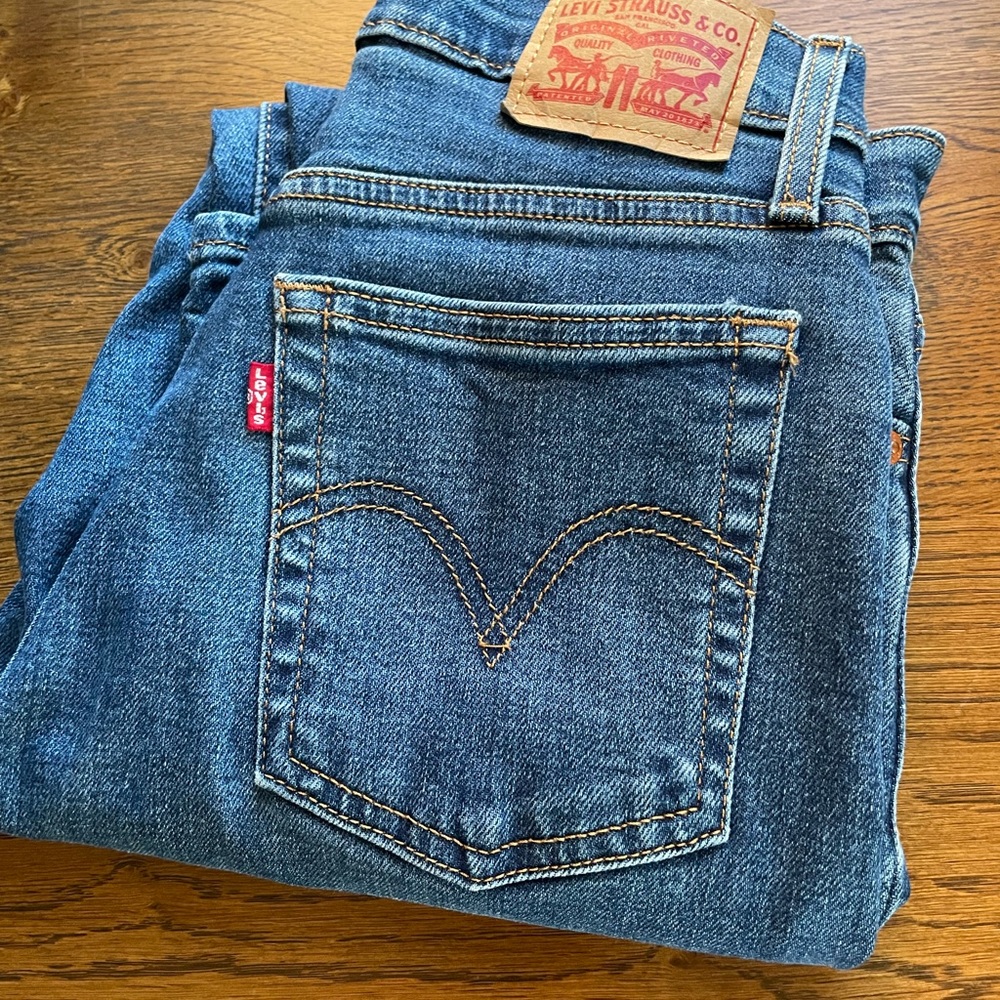 Levi’s wedgie straight fit jeans